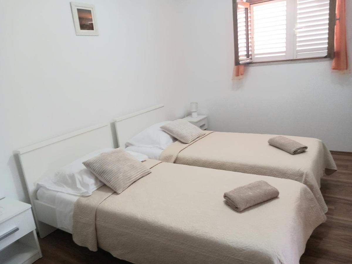 Studio Apartment Novak Čilipi 外观 照片